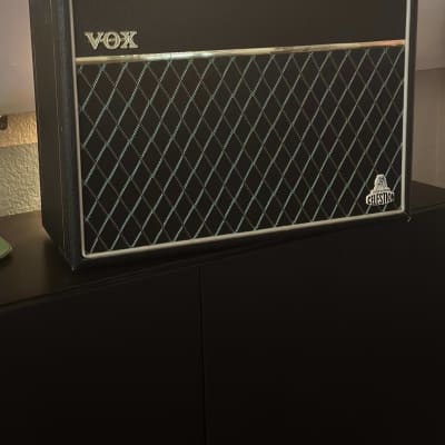 Vox Cambridge 30 Reverb Model V9310 2-Channel 30-Watt 1x10