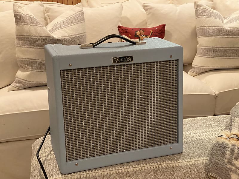 Fender blues junior sonic shop blue