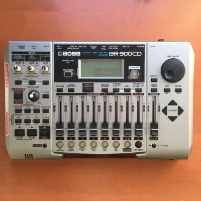 Boss BR-900CD Digital Recorder 2010