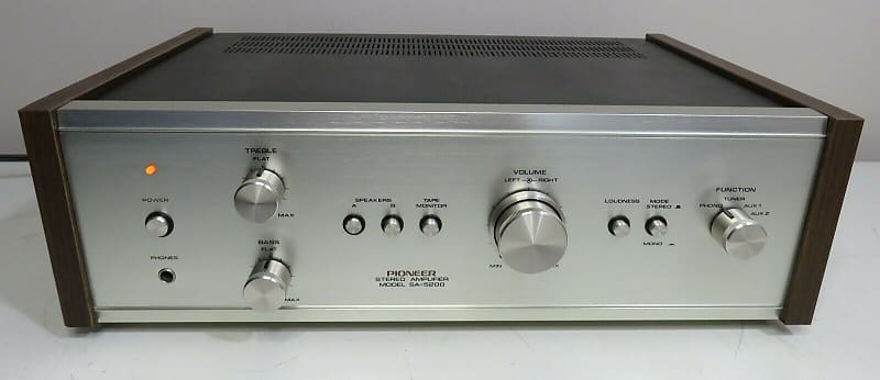 PIONEER SA-5200 INTEGRATED AMPLIFIER WORKS PERFECT FULLY