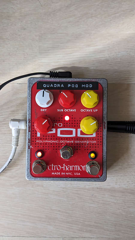 Electro-Harmonix Micro POG with 