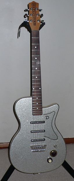 Danelectro 56-U3 Three Pickup Single Cutaway Electric Guitar Silver Sparkle