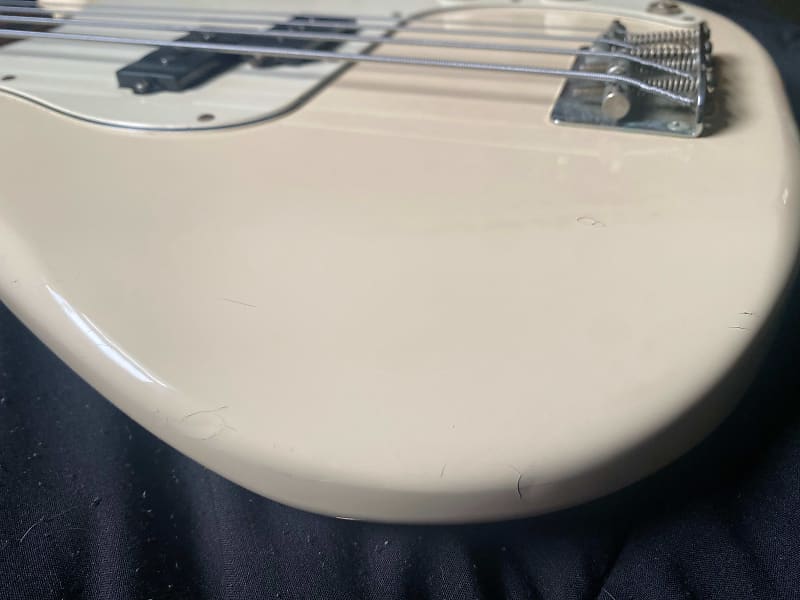 Fender Standard Precision Bass Made in Mexico Cream/White | Reverb