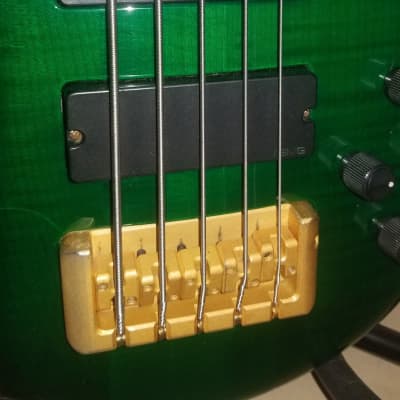Spector Euro 5 NS-5CR FM 1999-2000 Green Bass Neck-Thru EMG Made in Czech for Repair or Pieces image 6