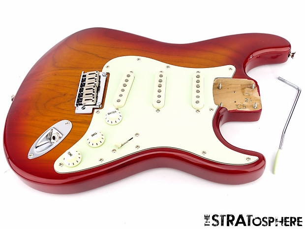 Squier standard online stratocaster cherry sunburst