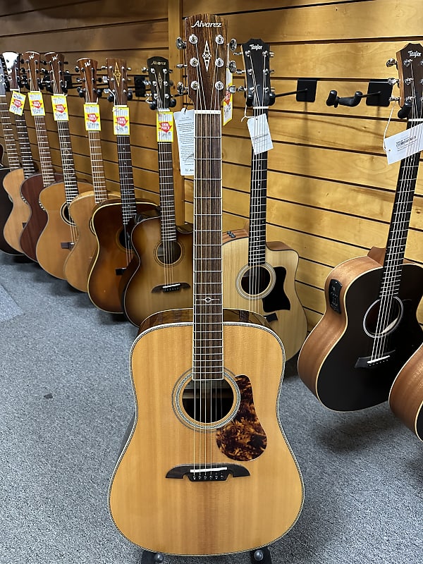Alvarez Masterworks Series MD70BG Bluegrass 2020s - Natural image 1