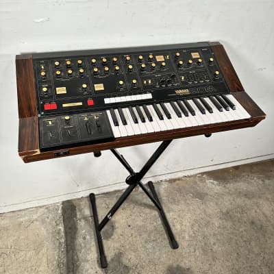 Vintage Yamaha CS-20M Synthesizer