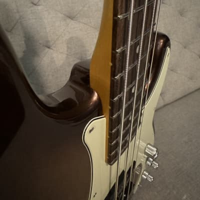 Fender American Ultra Precision Bass with Rosewood Fretboard - Mocha Burst image 9