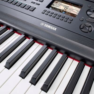 Yamaha DGX-670 B Black Digital Piano image 6