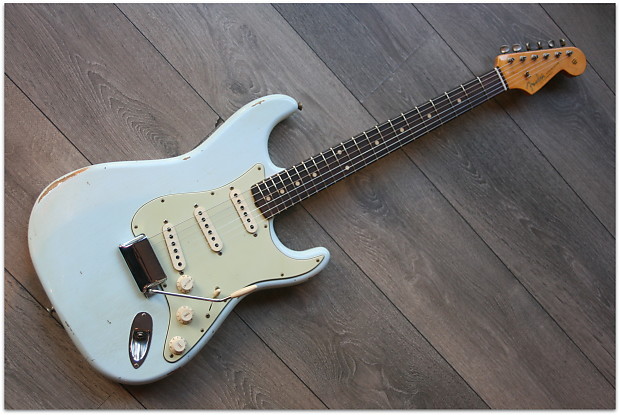 ★Custom HardRelic SonicBlue Stratocaster Fender Custom Shop - 1959 Stratocaster® Journeyman Relic
