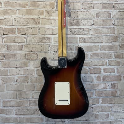 Fender Player Stratocaster with Maple Fretboard - 3-Color Sunburst (King Of Prussia, PA) image 3
