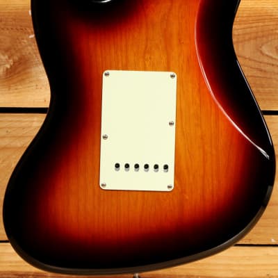 Fender 2019 Sixty-Six Alternate Reality Sunburst HSS Offset Guitar Clean! 95002 image 8