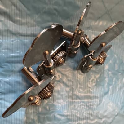 Fender Mustang bass tuners with screws 1998 - Chrome image 3