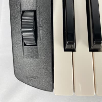 Yamaha PSR-530 Portatone Rare Arranger Keyboard + Cartridge & OEM Adaptor Very Clean Tested image 5