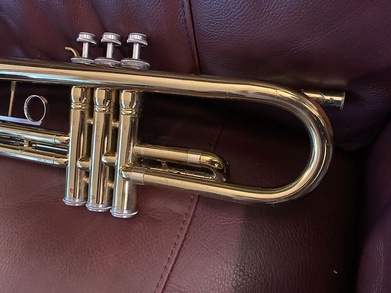 KING Cleveland 600 Trumpet B♭ s-l400.jpg
