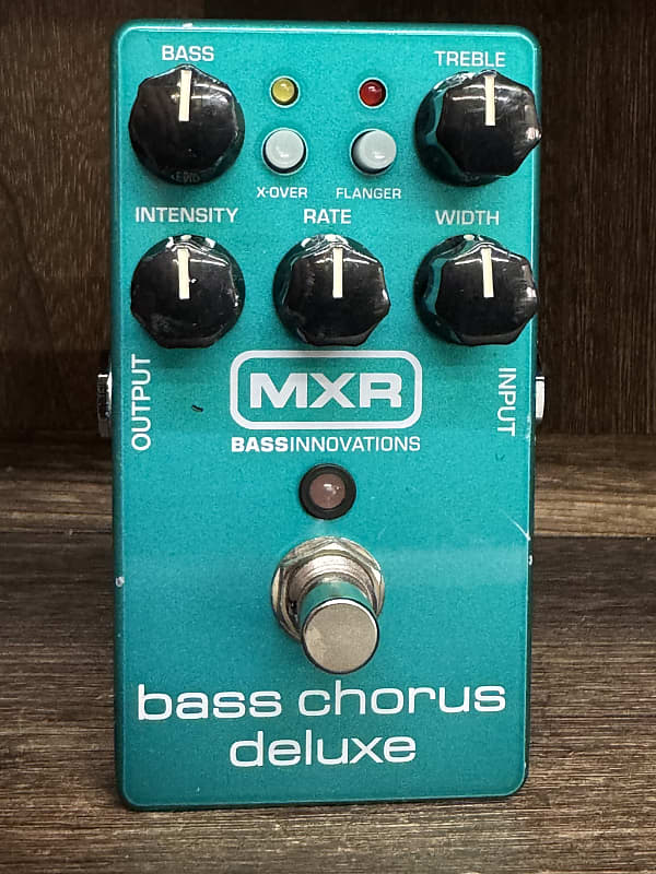 MXR M83 Bass Chorus Deluxe