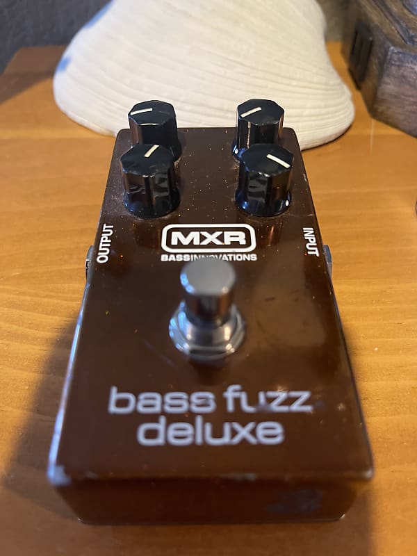 MXR M84 Bass Fuzz Deluxe