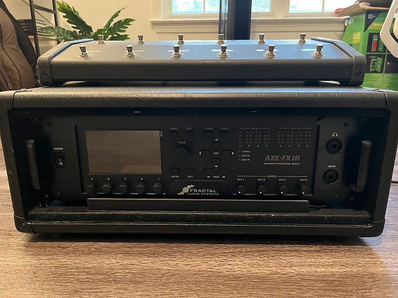 Fractal Audio Axe-FX III Mark II with Controller | Reverb