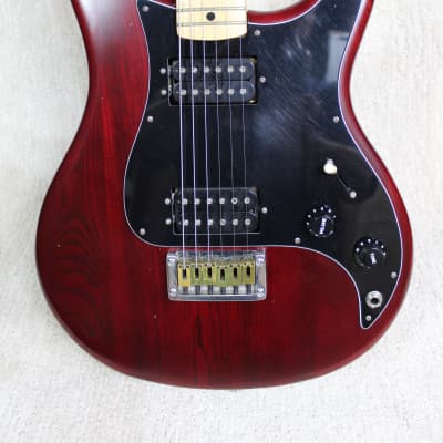 Washburn  Force 2  1980's  Trans Red image 3