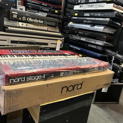 Nord Stage 4 Compact 73-key keyboard with GB73 Nord gig bag/Synth  //ARMENS//