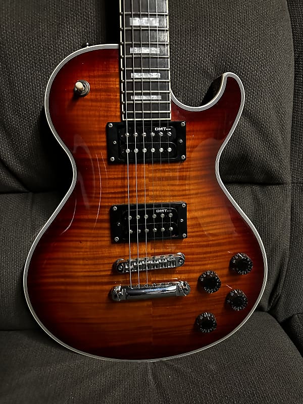 Dean Thoroughbred Deluxe- Trans Amber