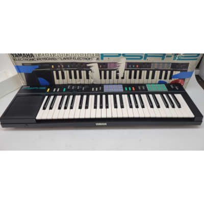 Yamaha PSR-12 Portable Electronic Keyboard w/ Original Box - Tested