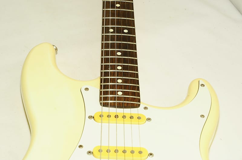Fender Japan Stratocaster G Serial 1987-1988 Electric Guitar