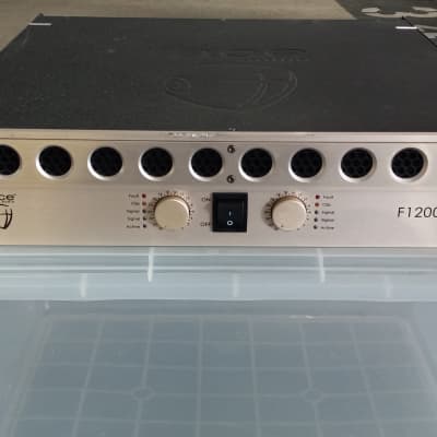 used Carver PM-900 Magnetic Field Power Amplifier | Reverb