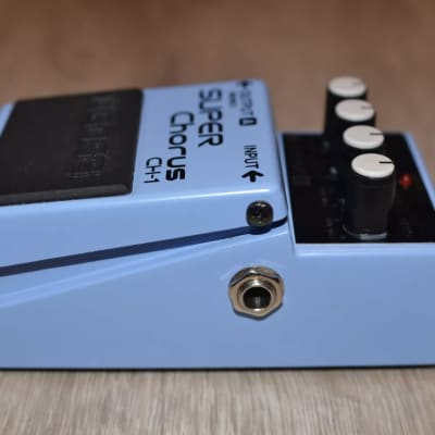 BOSS CH-1(SUPER Chorus) ｜イケベ楽器店オンラインストア