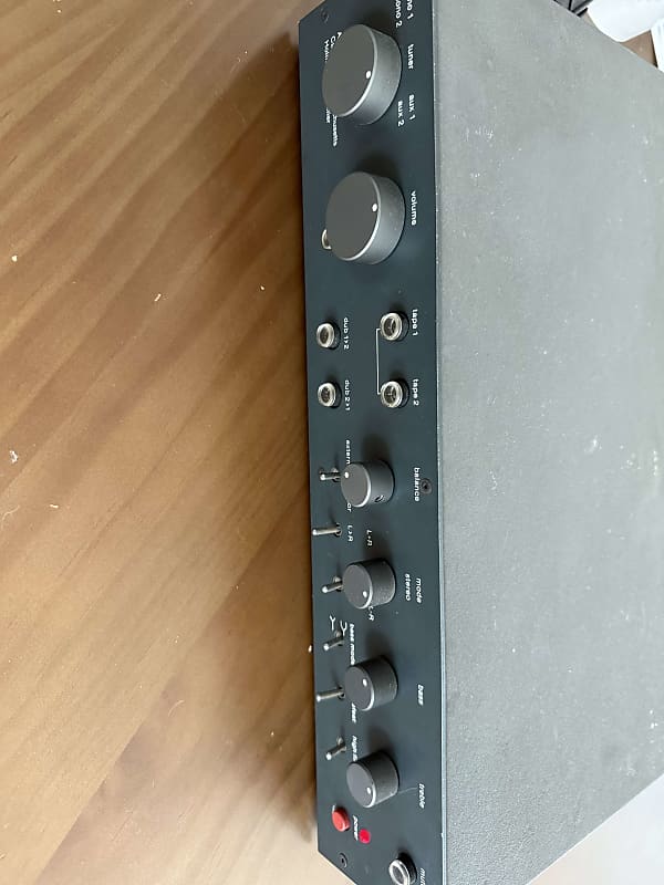 Apt Corporation  Preamp  Black/gray  			