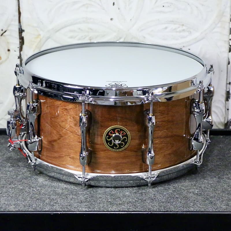 Sakae Japan Custom Walnut Snare Drum 14X6.5in