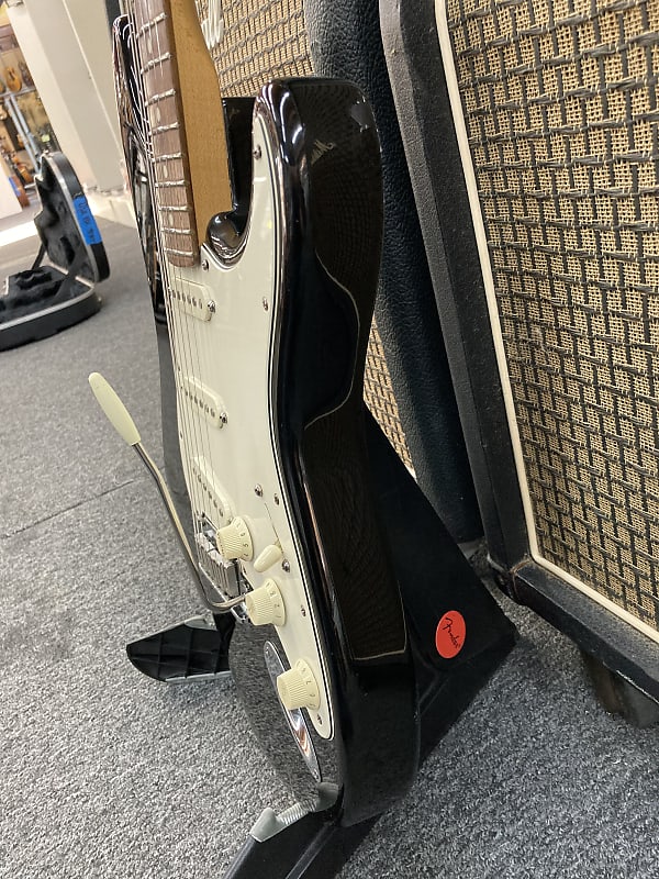 Fender American Standard Stratocaster with Rosewood Fender American Standard Stratocaster with Rosewood
