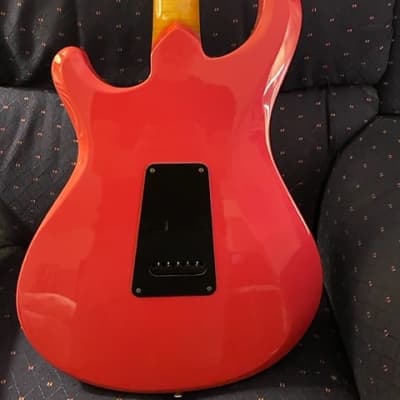 Knaggs Severn X  2018 Red image 4
