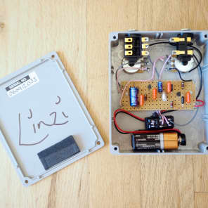 D*A*M Greasebox GB-83 Silicone Fuzz Boutique Guitar Effect Pedal