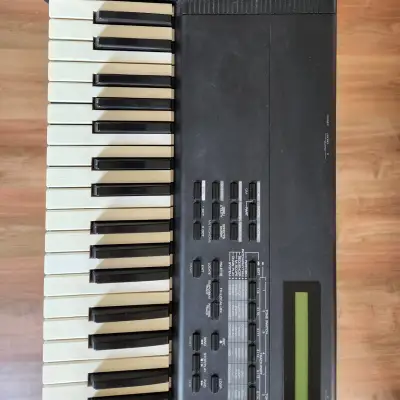 Roland XP-50 61-Key 64-Voice Music Workstation Keyboard image 2