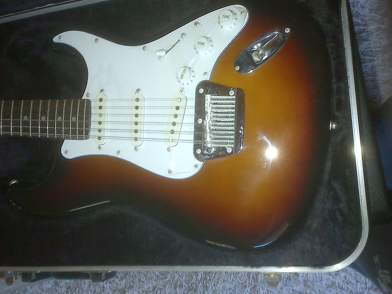 Fender Stratocaster XII 12-String 1995 2 Color Sunburst image 1