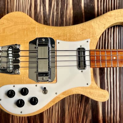 Rickenbacker 4001 V63, Mapleglo / Rosewood (2001) *Pre-Owned in Excellent Condition *RARE!* for sale