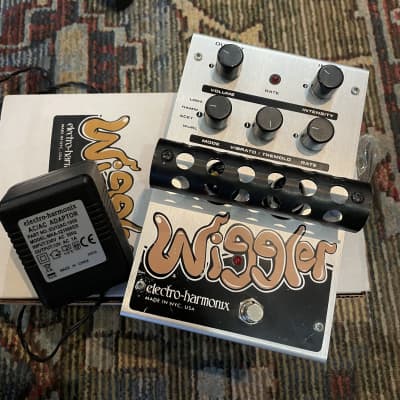 electro-harmonix Wiggler 真空管　トレモロ　激レア Electro Harmonix Wiggler Tube Tremolo Vibrato - YouTube