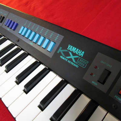 Yamaha KX5 Vintage Keytar MIDI Remote Controller BLACK Tested w/strap #11 image 7