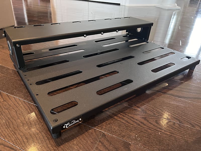 Creation Aero Pedalboard 24x16 with FIXX Bridge 2022 Black Reverb
