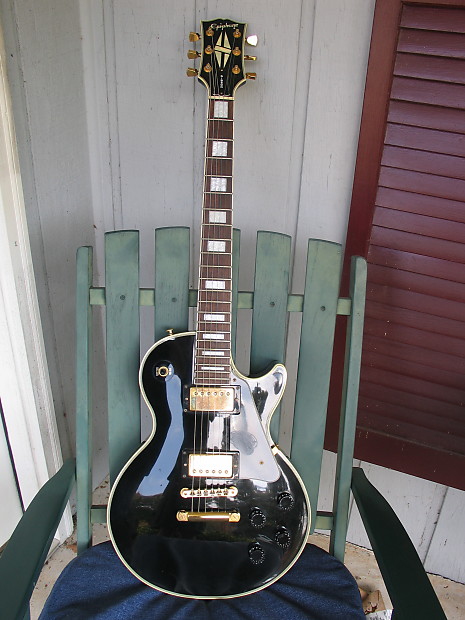 Epiphone Les Paul Custom MIJ (made in Japan) w/Gibson headstock