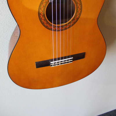 Brand New Yamaha C40 Nylon String Classical Guitar image 4
