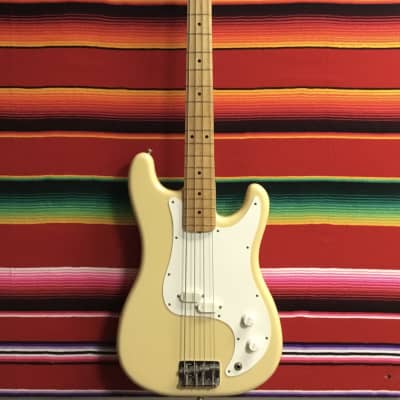 Fender B34 Bullet Bass Deluxe Olympic White 1980 for sale