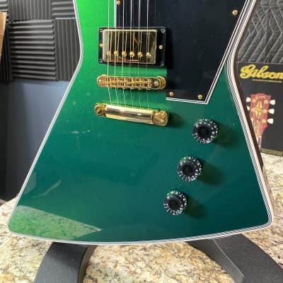 Video! 2022 Gibson Explorer Custom MOD Collection - Flip
