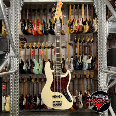 Sire By Marcus Miller V7 2 Nd Generation Alder 5 Corde White image 2