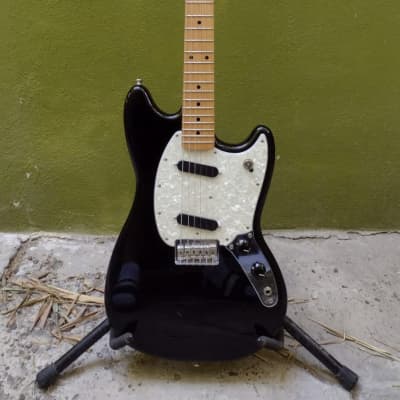 ギター fender Mexico mustang offset Fender Mustang Olympic White Offset Series | Review Demo