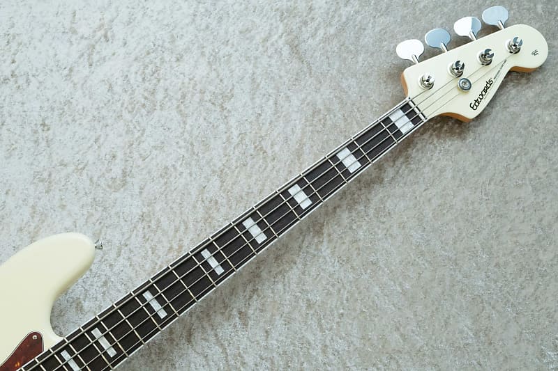 ESP EDWARDS E-JB-130R LTD -Vintage White w/Matching Head