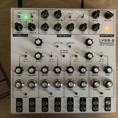 Soma Laboratory Lyra-8 White + DeckSaver image 3