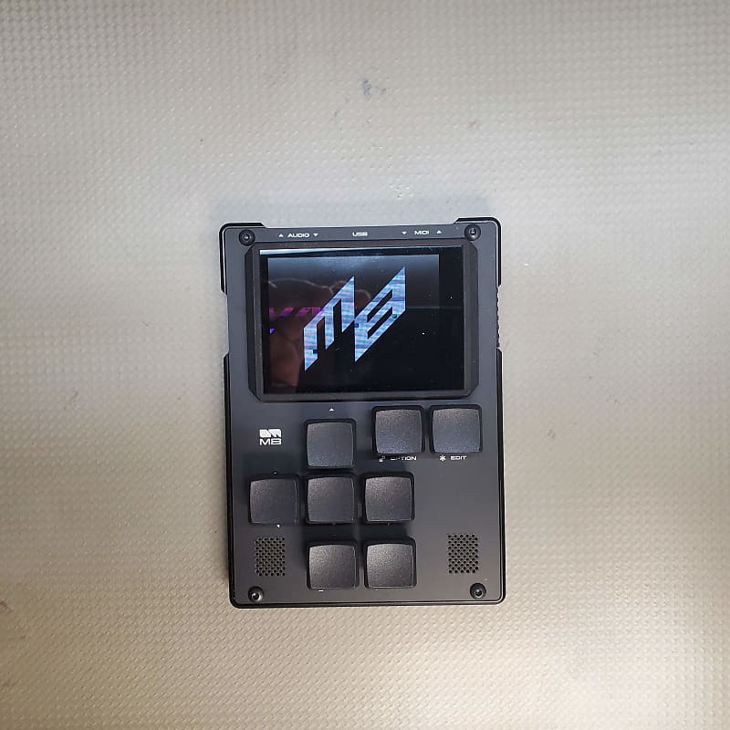 Dirtywave M8 Portable Tracker Sequencer / Synthesizer