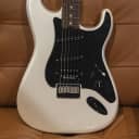Charvel Jake E Lee Signature Pro-Mod So-Cal Style 1 HSS HT RW Pearl White Electric Guitar